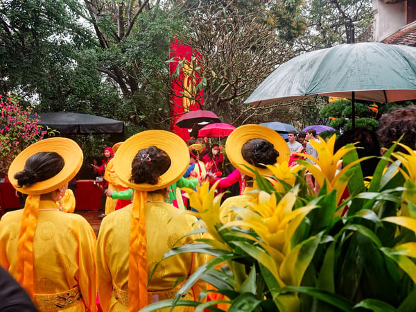 Tết celebration at the pagoda on Hoàn Kiếm Lake, Ha Noi, Vietnam