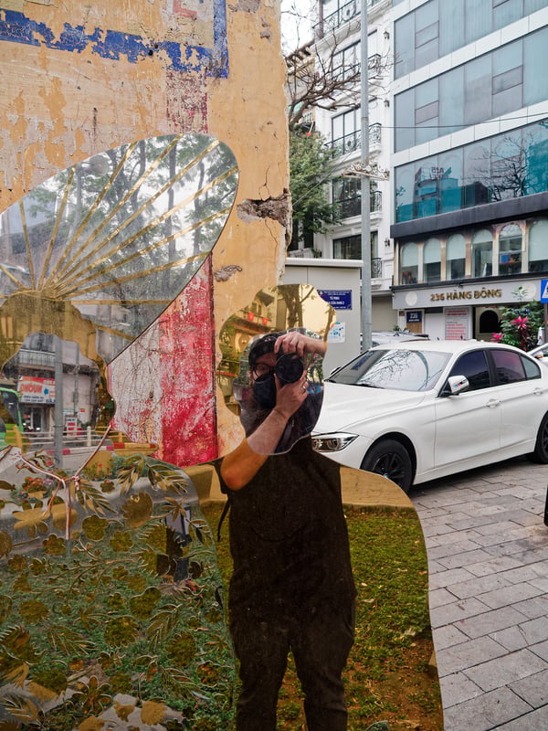Mirror shot: street views walking around Ha Noi, Vietnam