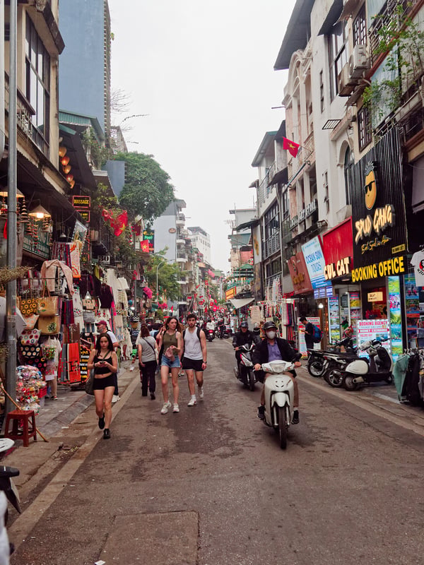 Street views walking around Ha Noi, Vietnam