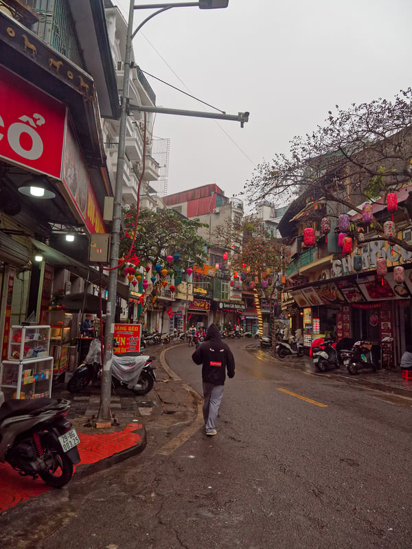 Street views, walking around Ha Noi, Vietnam