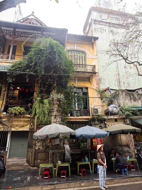 Street views, walking around Ha Noi, Vietnam