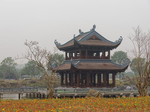 Bai Dinh Pagoda entrance, Ha Noi, Vietnam