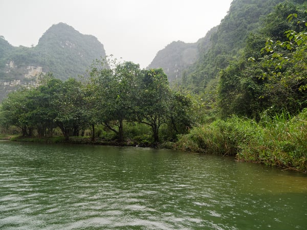 Tràng An, cliff/cave views from the boat, Ha Noi, Vietnam