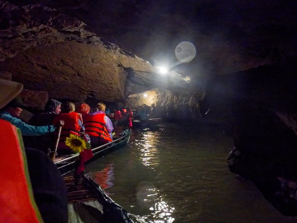 Tràng An, cliff/cave views from the boat, Ha Noi, Vietnam