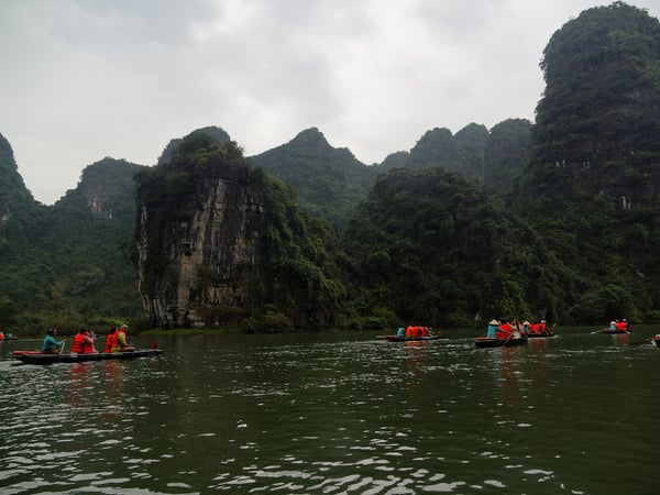 Tràng An, cliff/cave views from the boat, Ha Noi, Vietnam