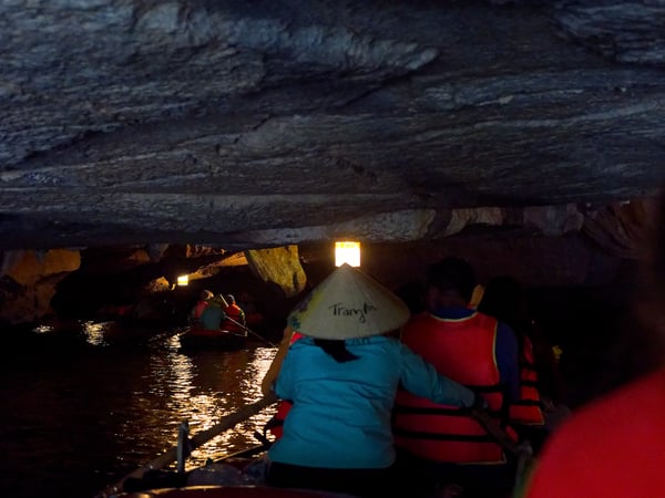 Tràng An, cliff/cave views from the boat, Ha Noi, Vietnam