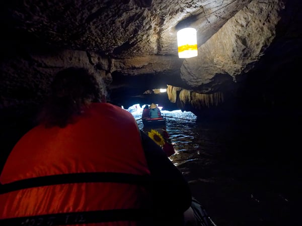 Tràng An, cliff/cave views from the boat, Ha Noi, Vietnam