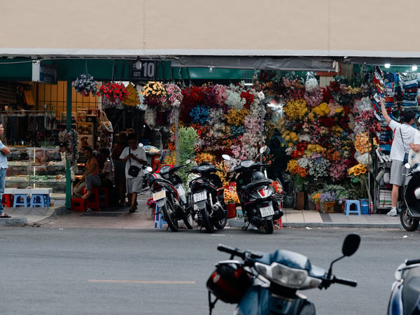 Flower shop near Bến Thành Market, Ho Chi Min City, Vietnam
